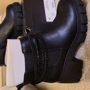 Torrid black boots